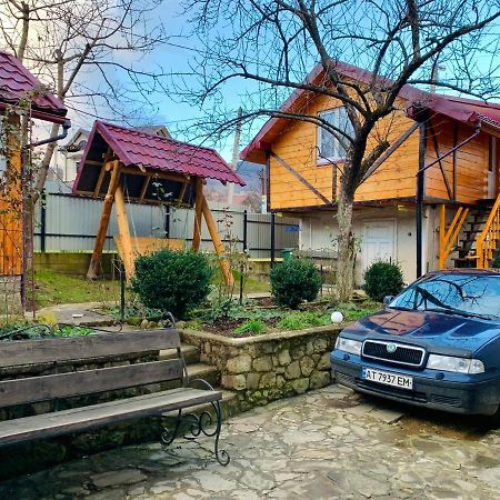 За Горбами Yaremche Exterior foto