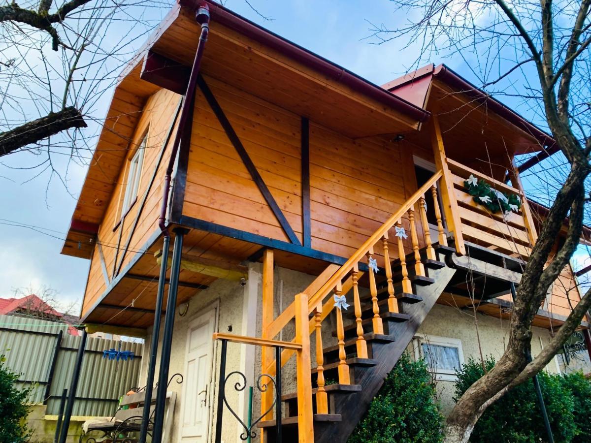 За Горбами Yaremche Exterior foto