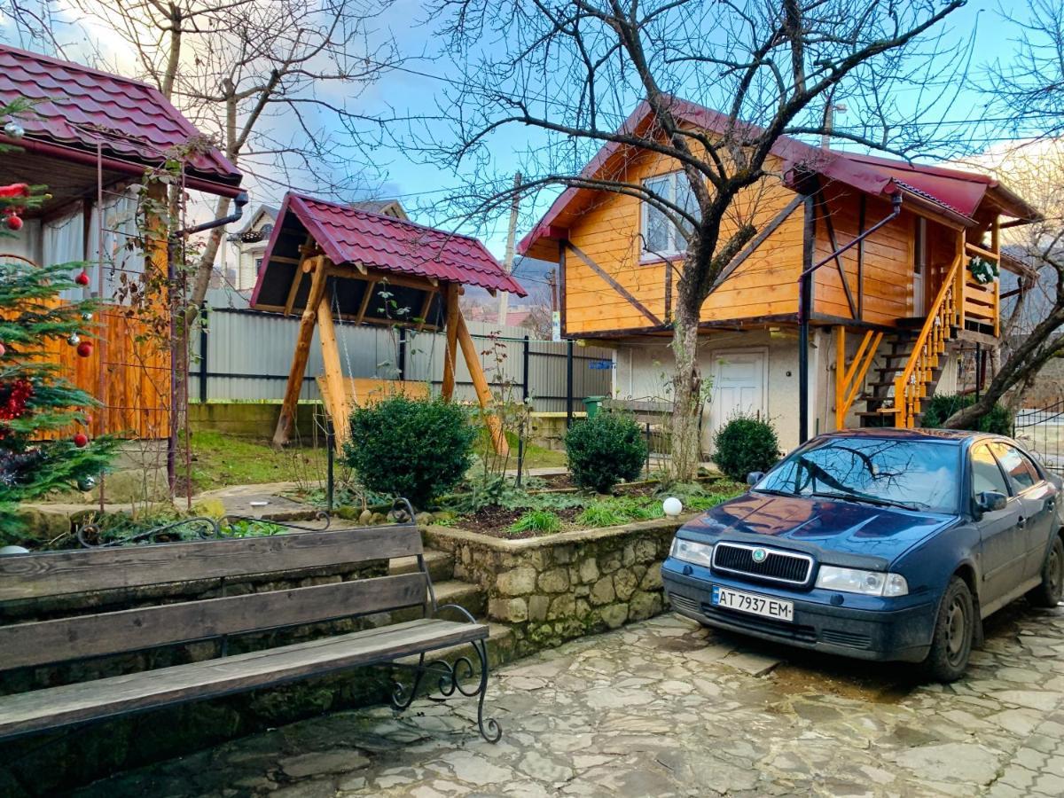 За Горбами Yaremche Exterior foto